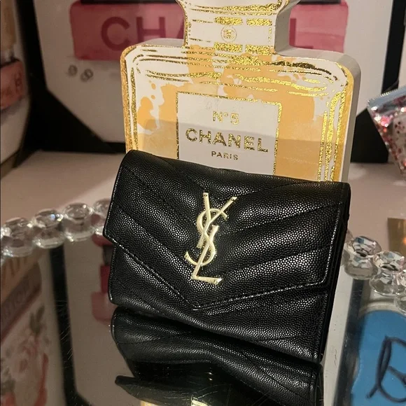 Yves Saint Laurent Black Chevron Wallet - Picture 12 of 12